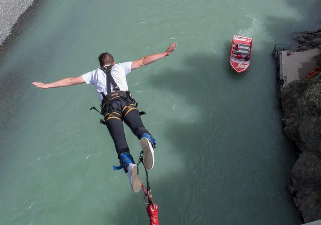 Bungy Jump - Photo 1 of 4